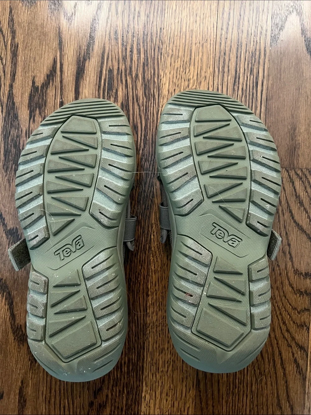 TEVA Hurricane Verge Olive Green Slide Sandal with Buckle Strap. 8 medium - Picture 5 of 10